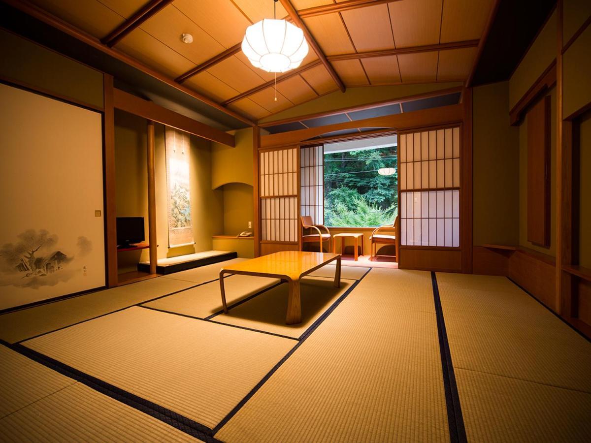Hotel Aizu Higashiyama Onsen Tsuki No Akari Extérieur photo