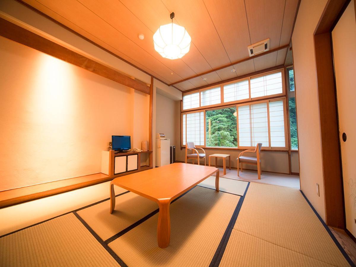 Hotel Aizu Higashiyama Onsen Tsuki No Akari Extérieur photo