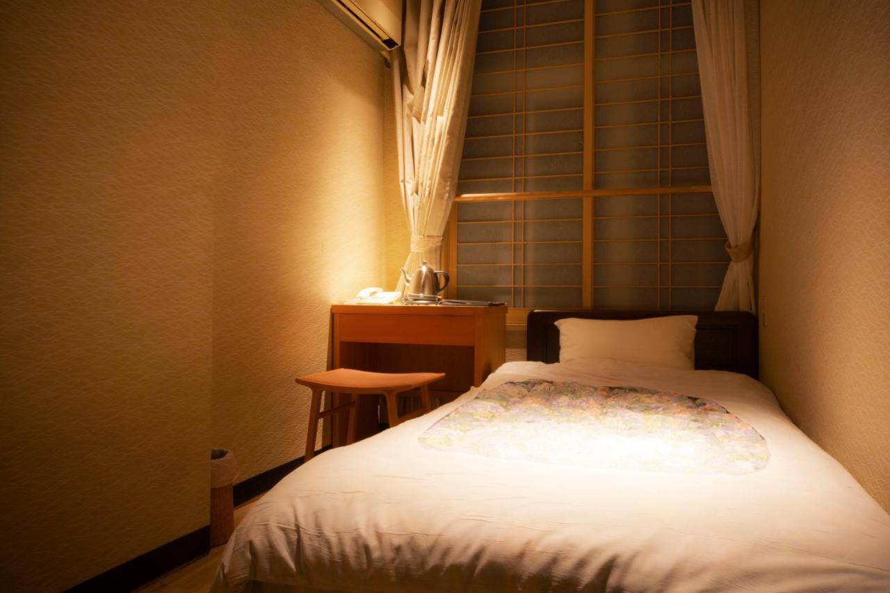 Hotel Aizu Higashiyama Onsen Tsuki No Akari Extérieur photo